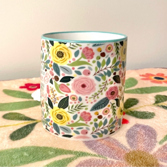 NWT Floral Coffee Mug with Inspirational Jesus Quote - Picture 3 of 7